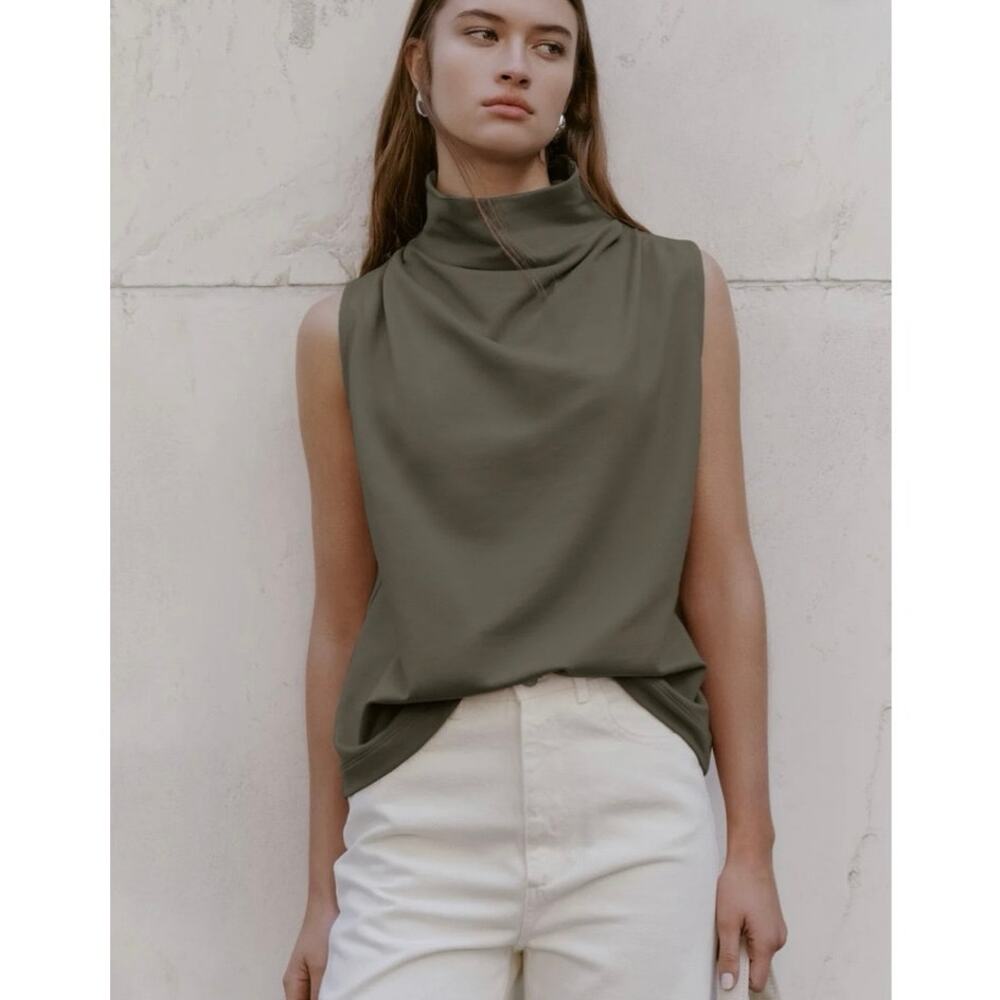 NWOT Marcella Finch Top in Olive SZ M